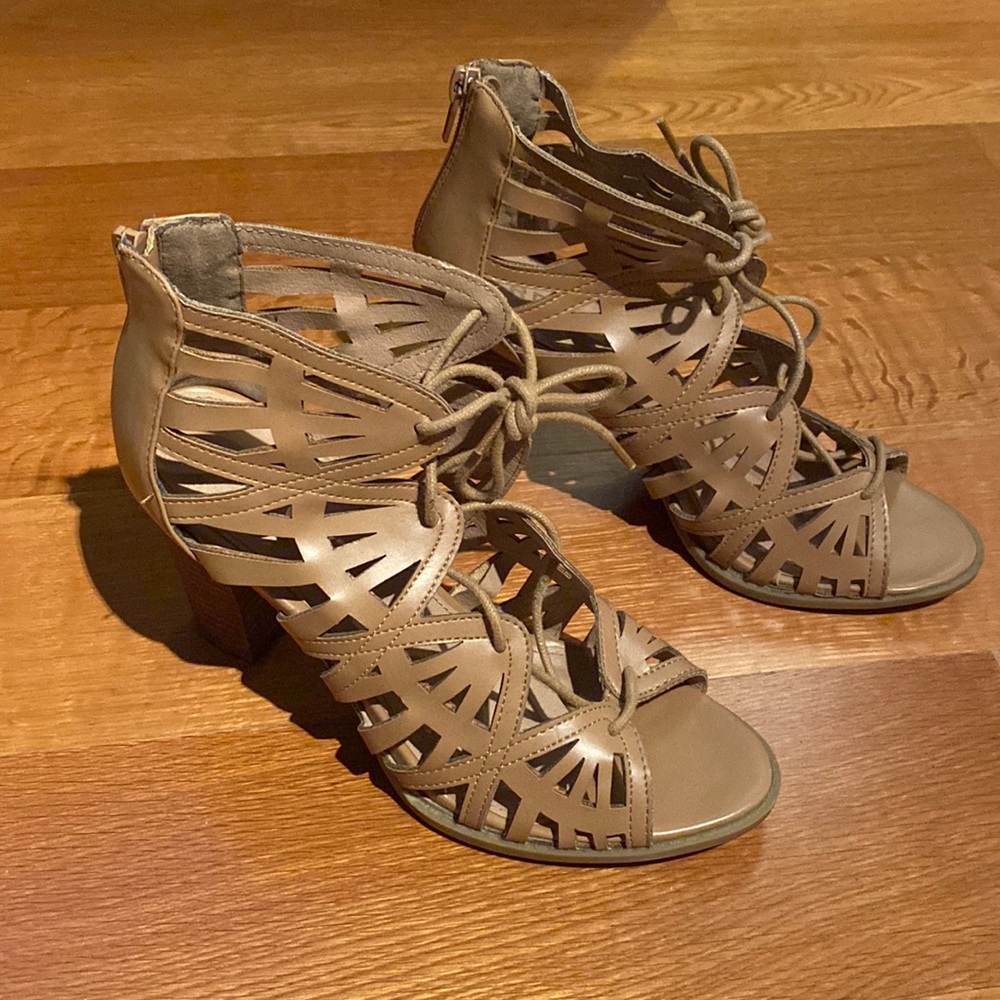 Tan heels